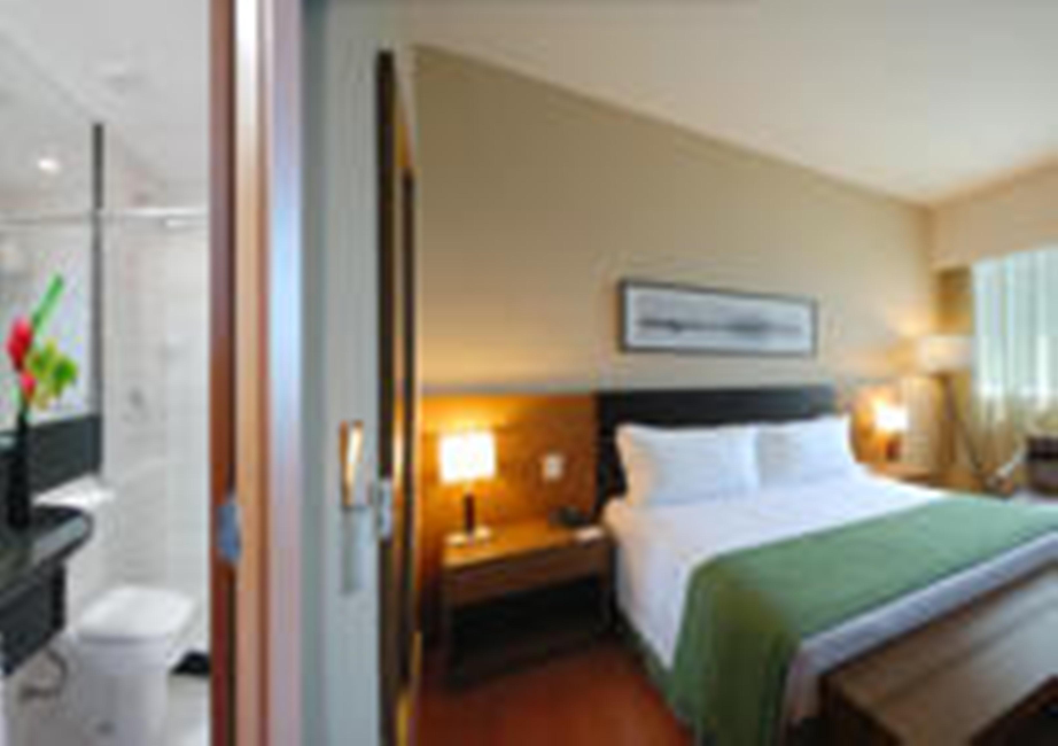 Hotel Golden Tulip Porto 4*