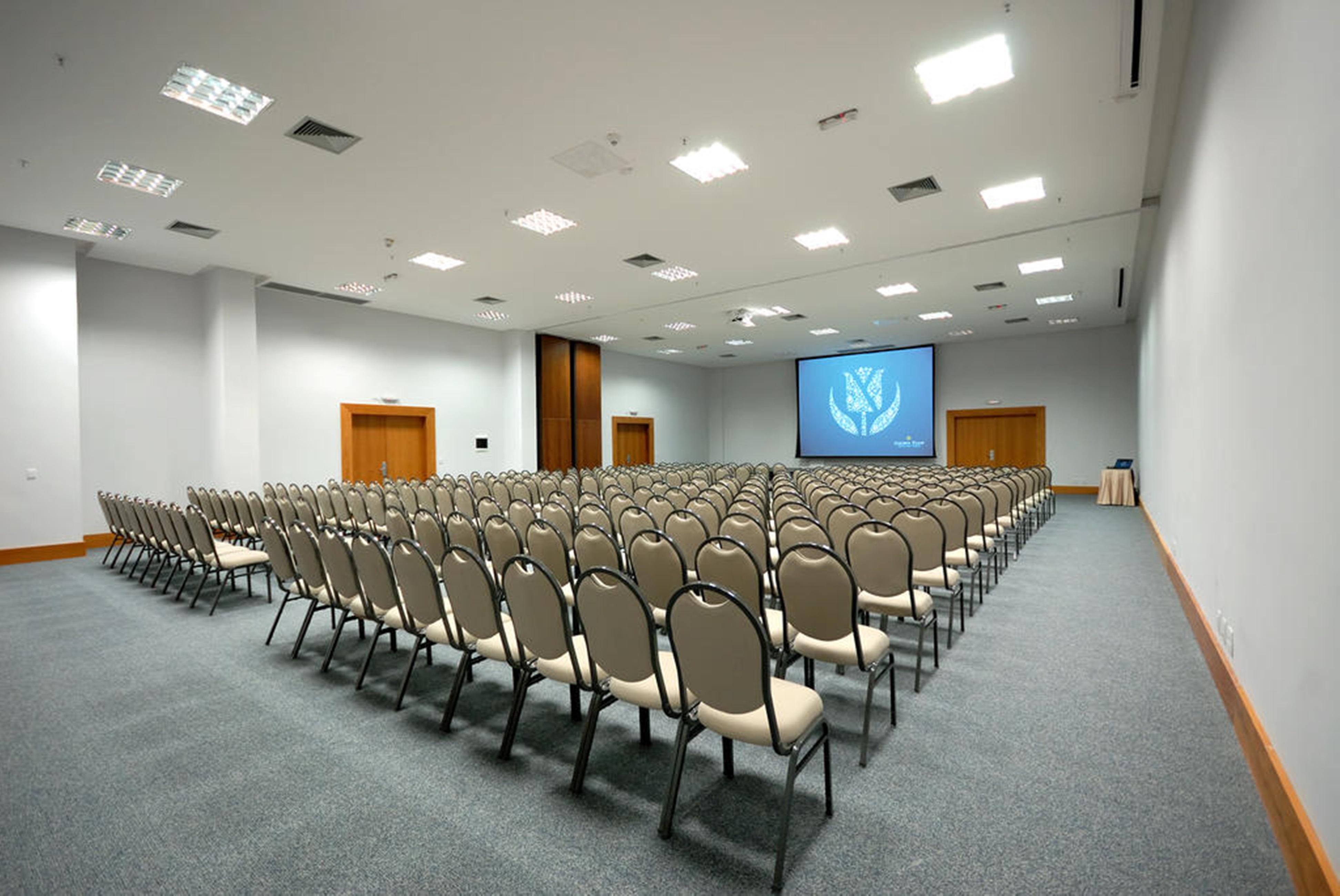 Golden Tulip Porto 4* Vitoria