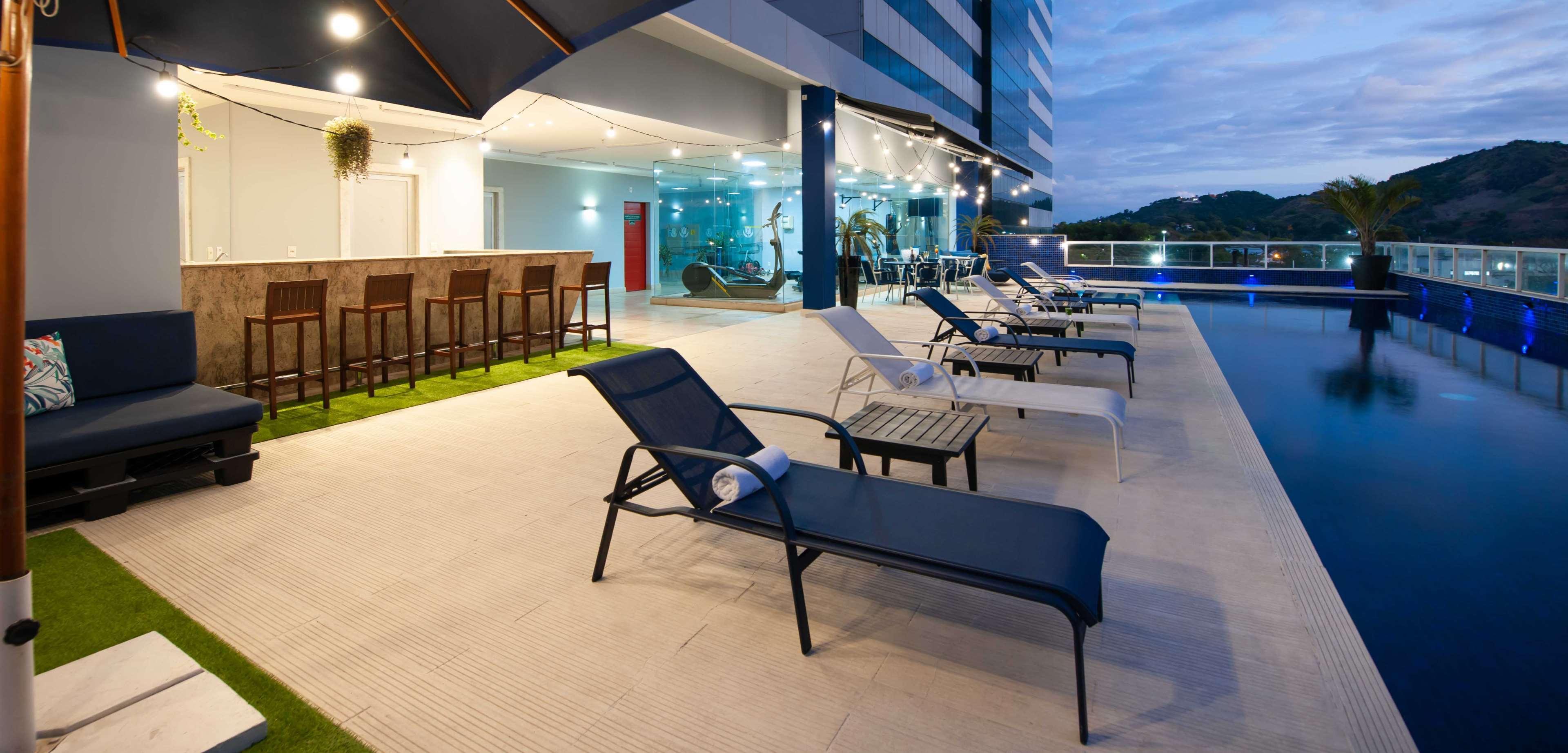 Golden Tulip Porto 4*